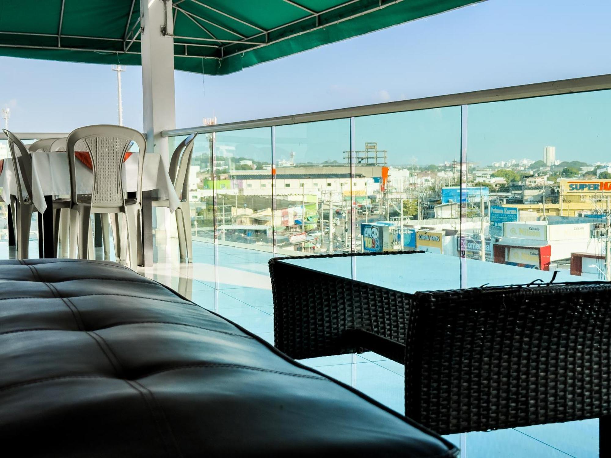 Hotel Bazurto Plaza Cartagena ภายนอก รูปภาพ