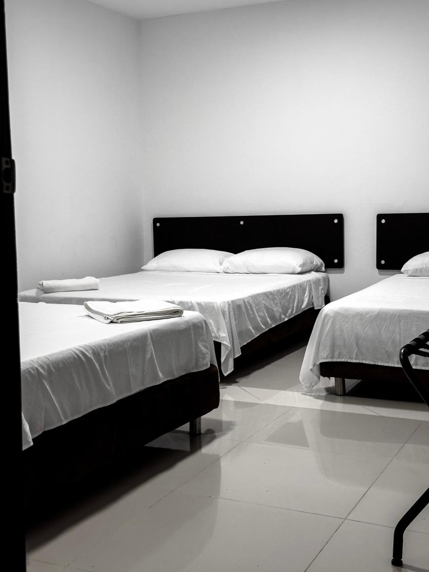 Hotel Bazurto Plaza Cartagena ภายนอก รูปภาพ