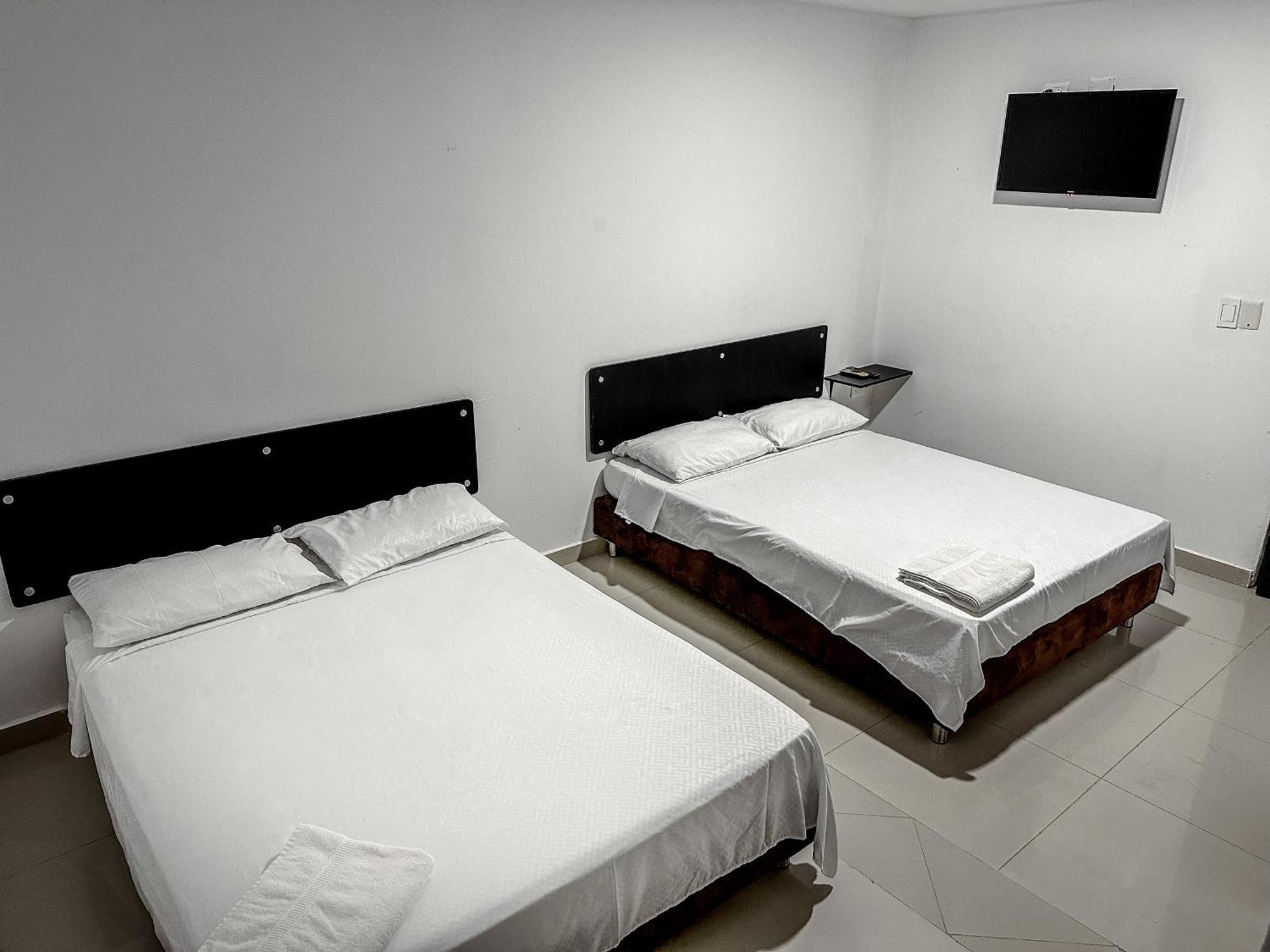 Hotel Bazurto Plaza Cartagena ภายนอก รูปภาพ