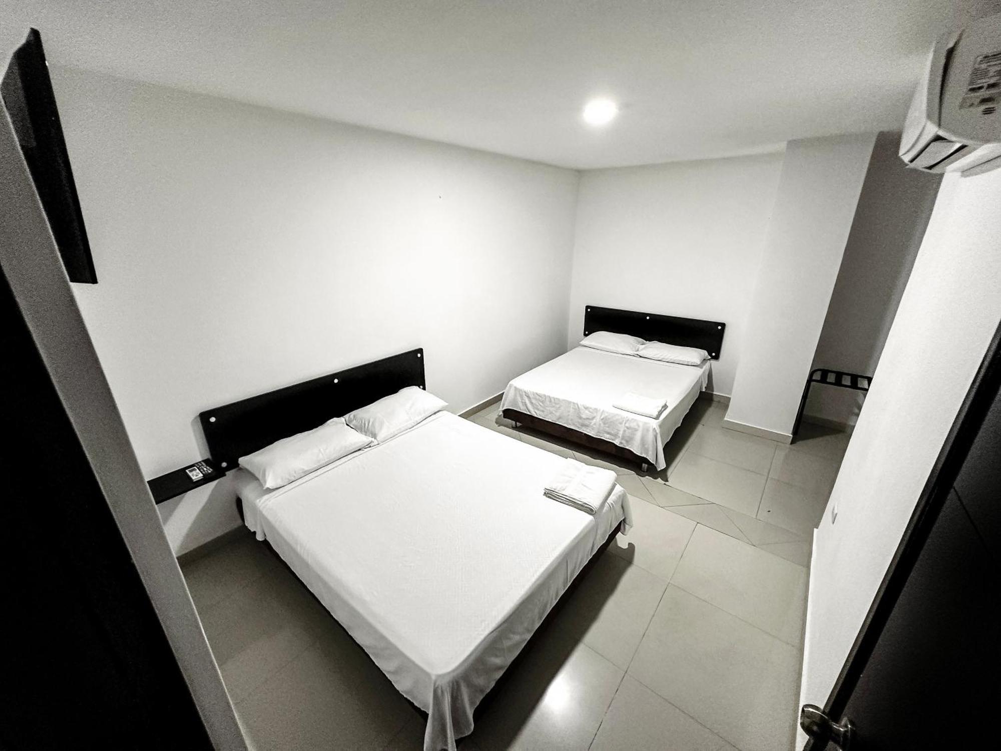 Hotel Bazurto Plaza Cartagena ภายนอก รูปภาพ