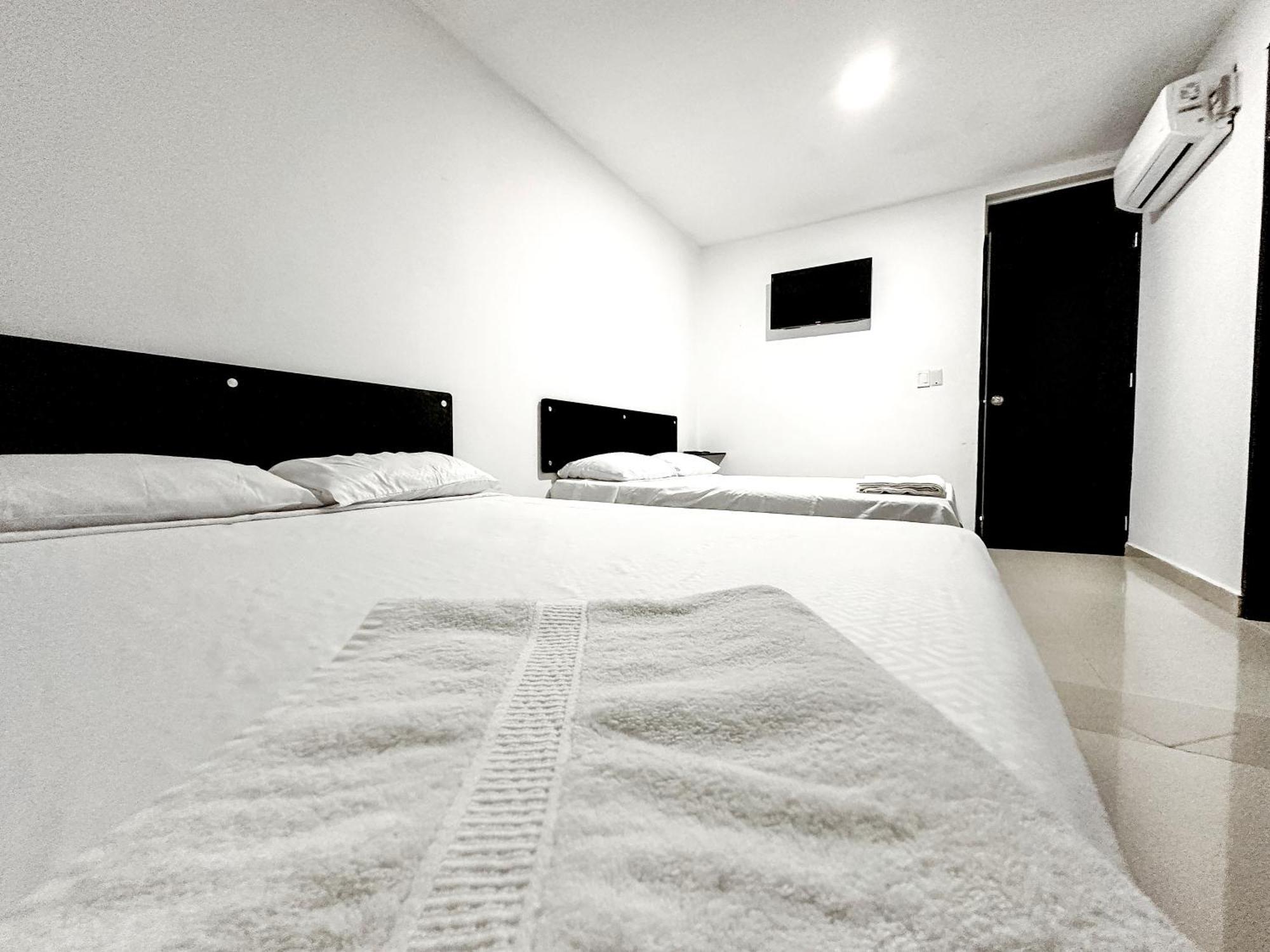 Hotel Bazurto Plaza Cartagena ภายนอก รูปภาพ