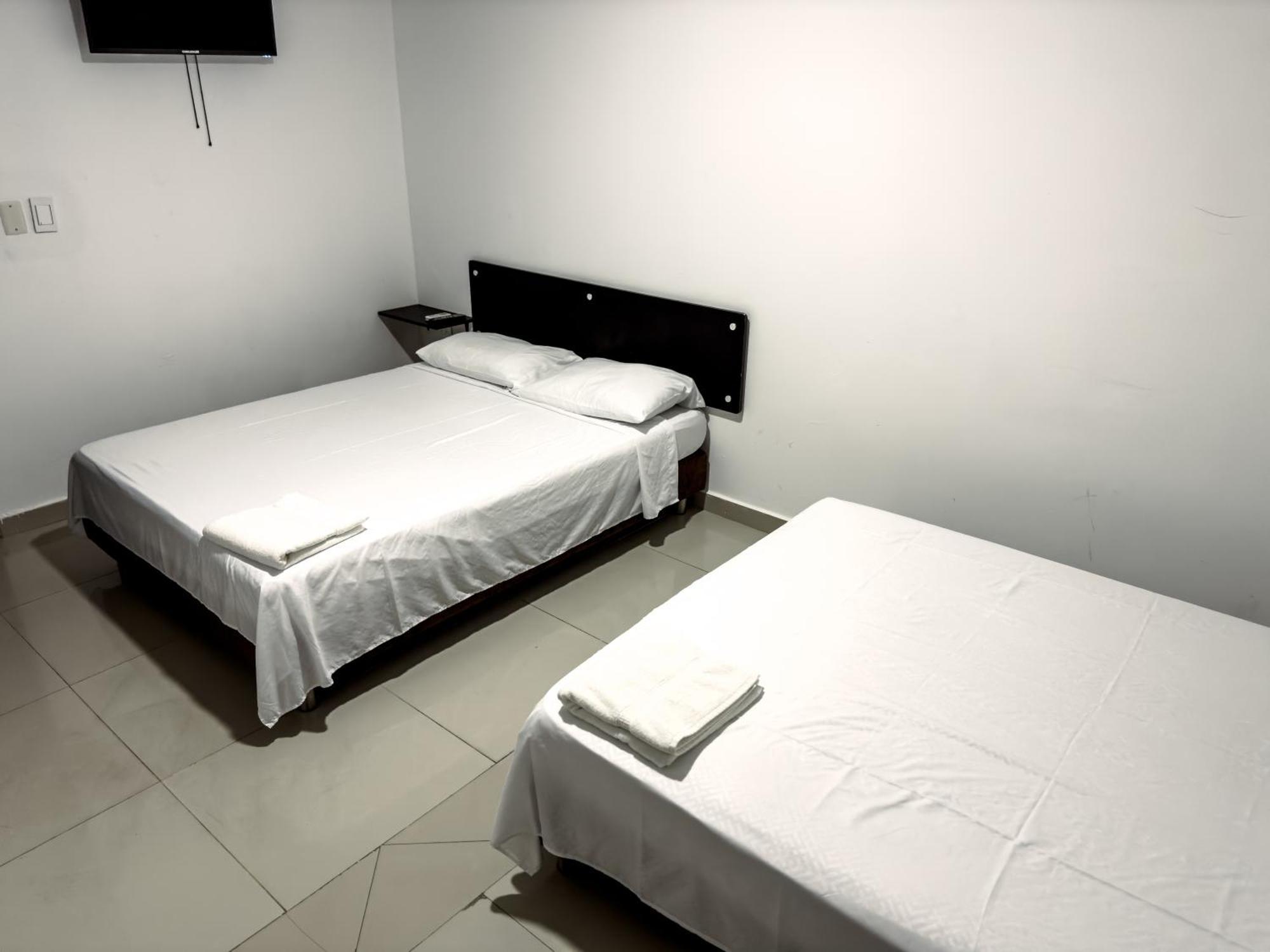 Hotel Bazurto Plaza Cartagena ภายนอก รูปภาพ
