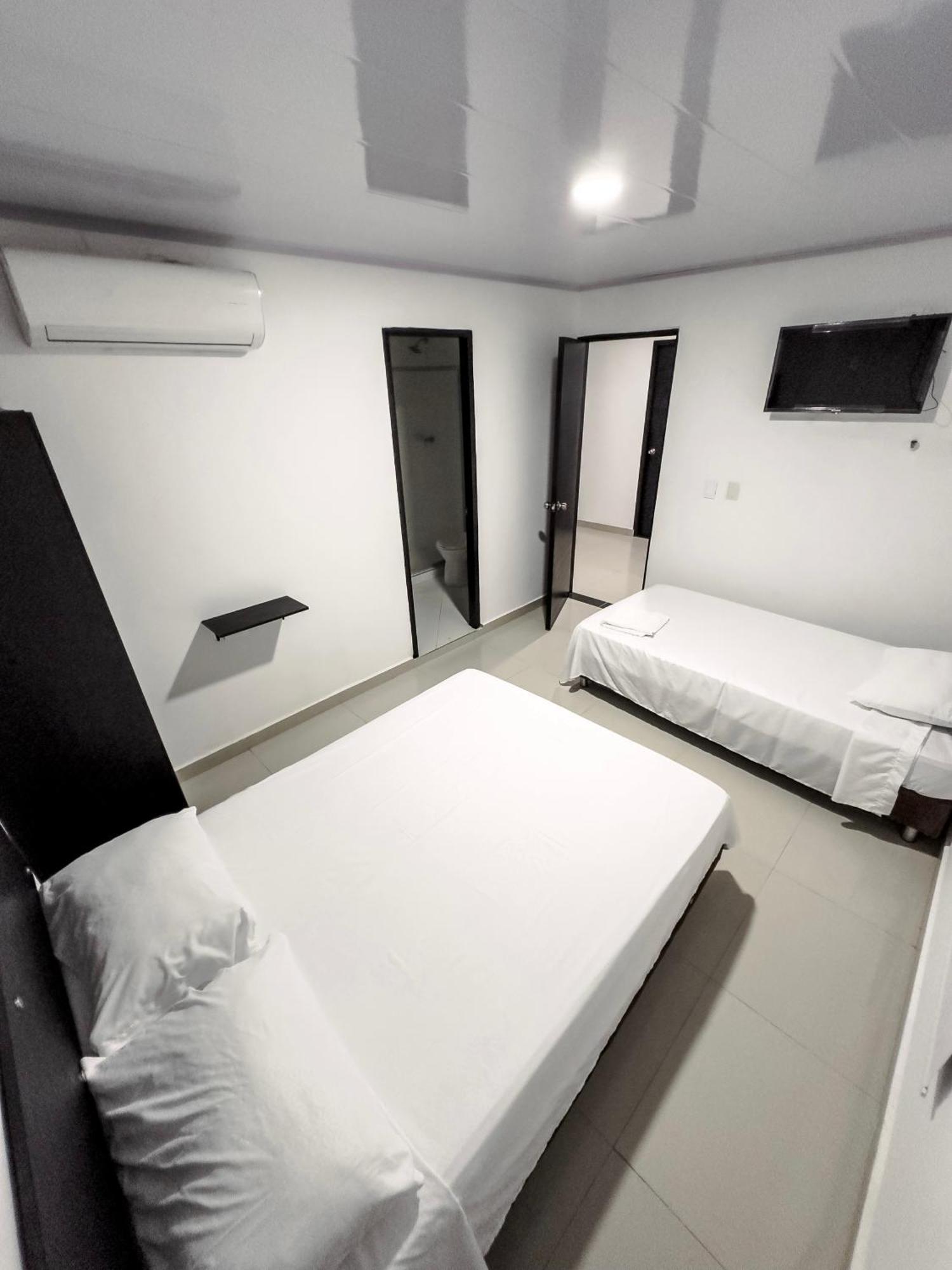 Hotel Bazurto Plaza Cartagena ภายนอก รูปภาพ